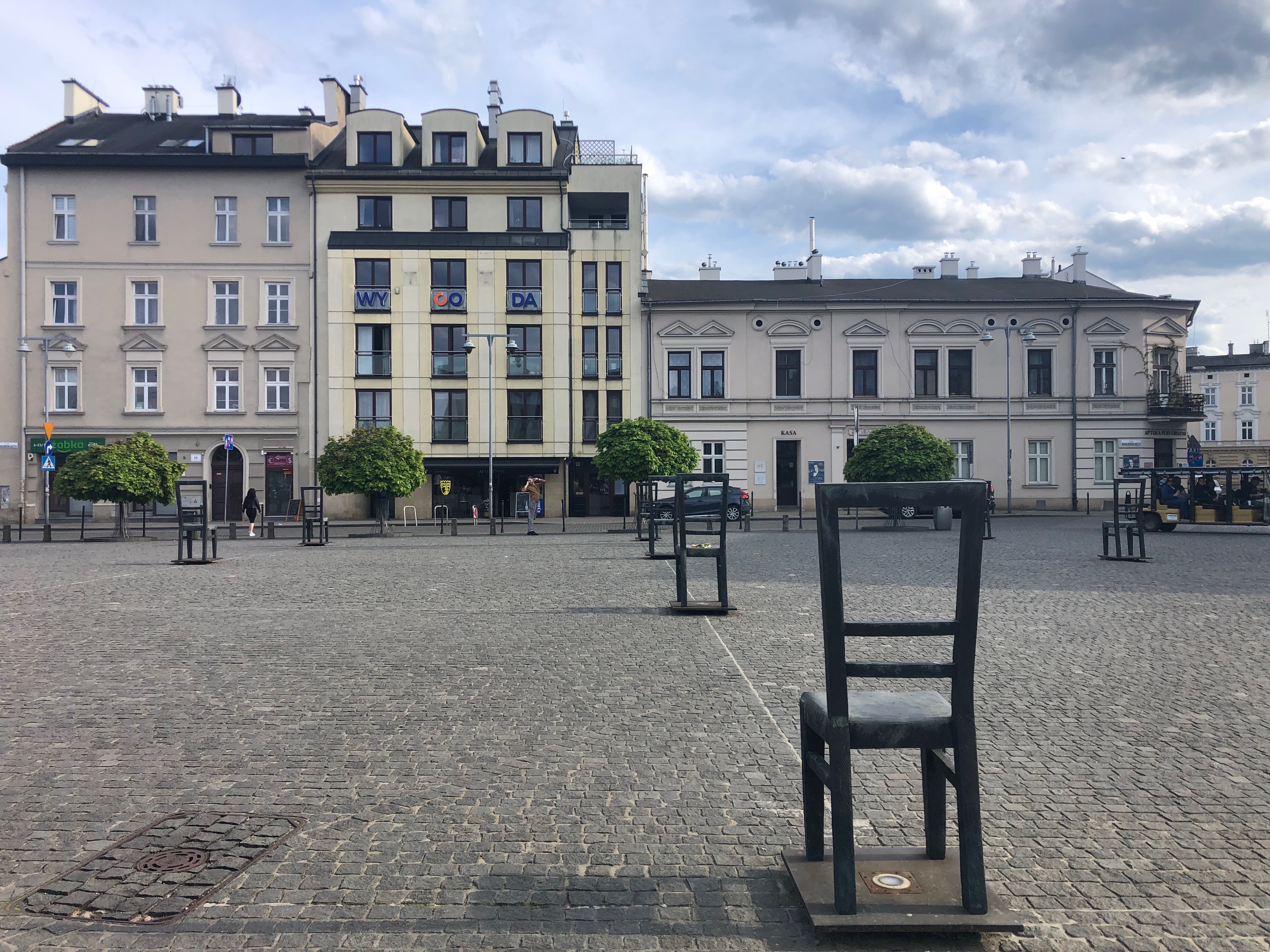 jewish_quarter_chairs