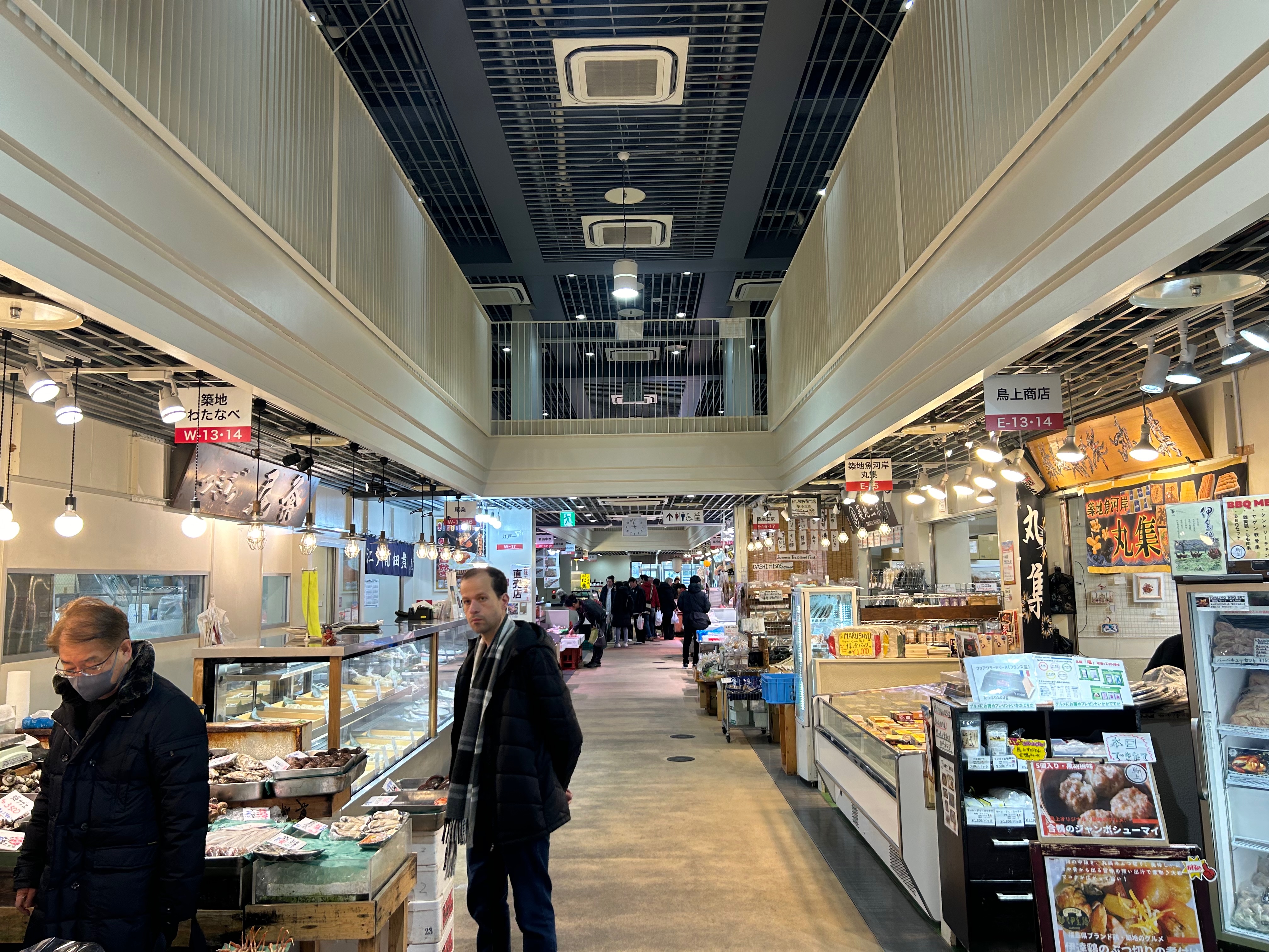 fish_market_inside